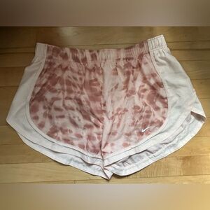 Nike dry fit L shorts